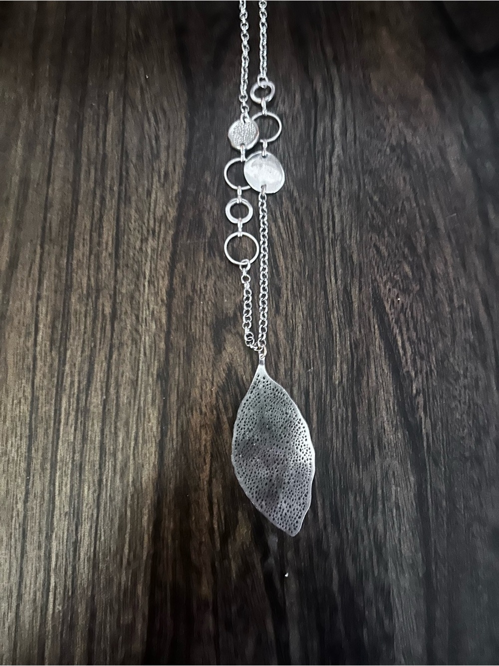 Silver Leaf Pendant Necklace